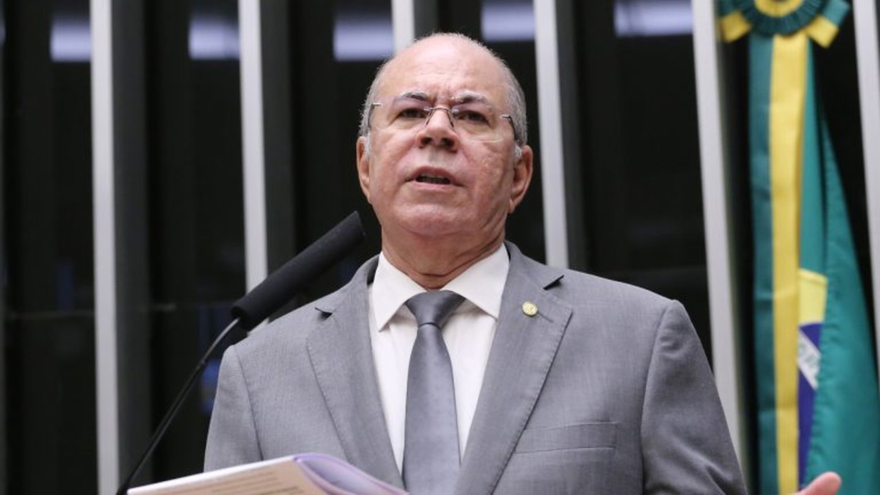 Projeto obriga União e estados a informar câmaras sobre obras nos municípios