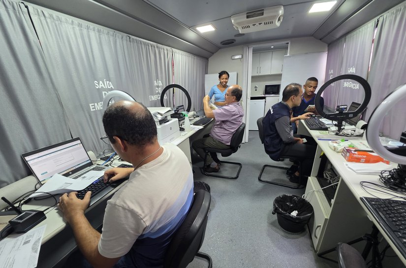 Usuários do Centro Pop 1 são beneficiados com emissão do título de eleitor