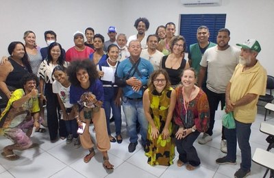 Expresso Leitura: Artistas de rua e pessoas em situação de vulnerabilidade interpretam poesias e discutem suas temáticas em projeto promovido pelo MPAL e pela DPE