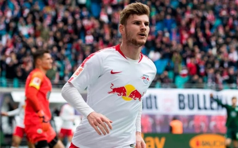 Em baixa no Chelsea, Timo Werner volta feliz ao Leipzig e pela metade do preço