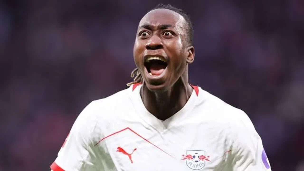 Diomande volta a treinar no RB Leipzig enquanto negociação com o Real Madrid segue travada