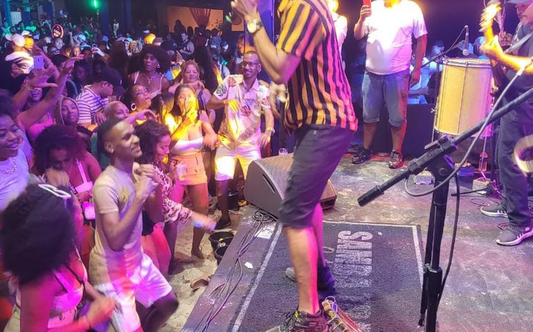 Samba Trator segue com maratona de shows em maio