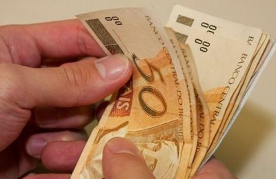 Redução dos juros dos empréstimos consignados; veja 8 cuidados antes de pedir