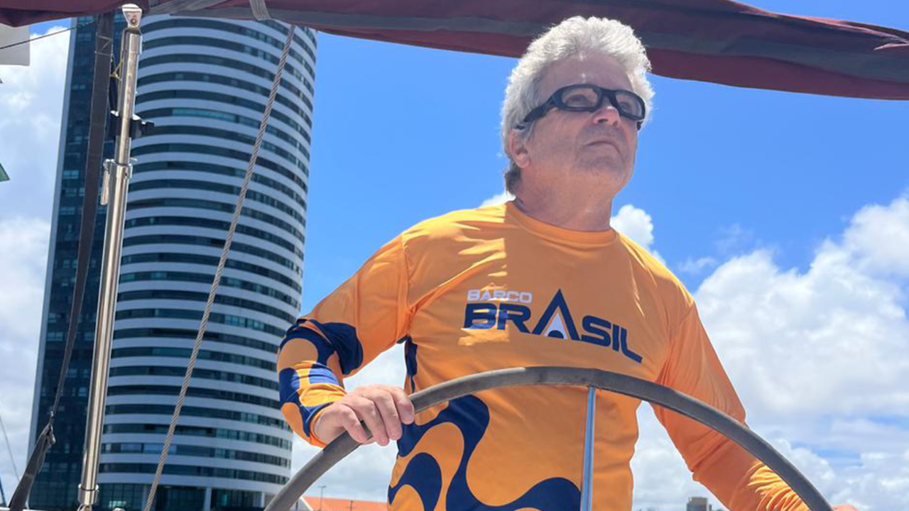 Da volta ao mundo ao combate ao AVC: médico e velejador brasileiro prepara congresso de 1.200 especialistas no Rio