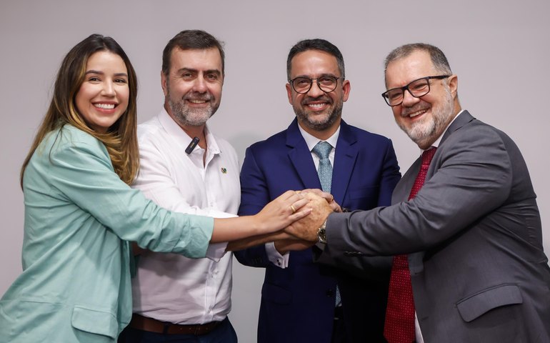 Consórcio Nordeste e Embratur firmam acordo para impulsionar o turismo na região