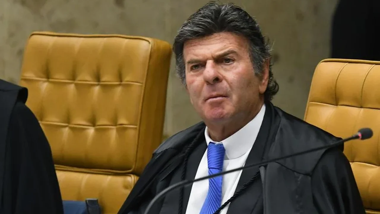 Fux diz que STF cometeu injustiças em julgamentos do 8 de janeiro: 'Minha consciência já não me permitia sustentar'
