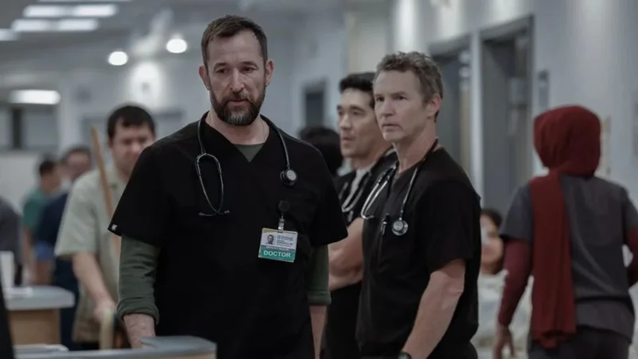 Astros de 'The Pitt' explicam saída repentina de Dra. Mohan após 2ª temporada