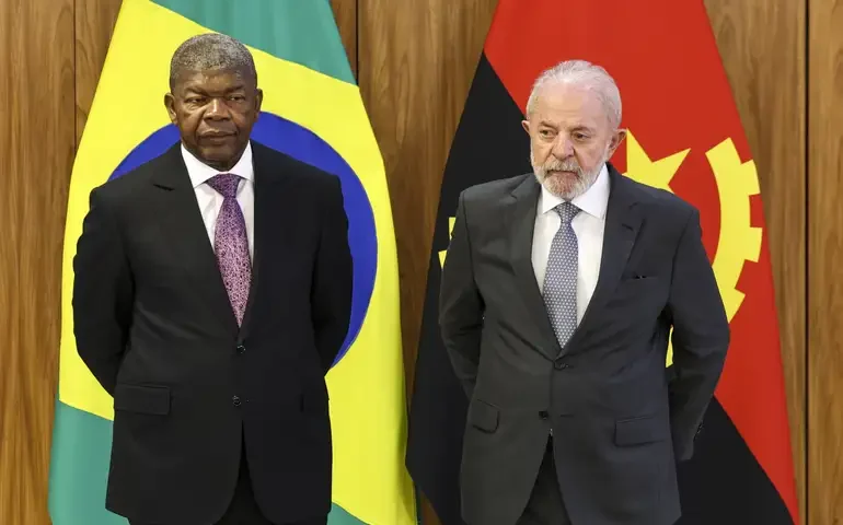 Brasil e Angola assinam atos de cooperação, incluindo vendas de aviões da Embraer