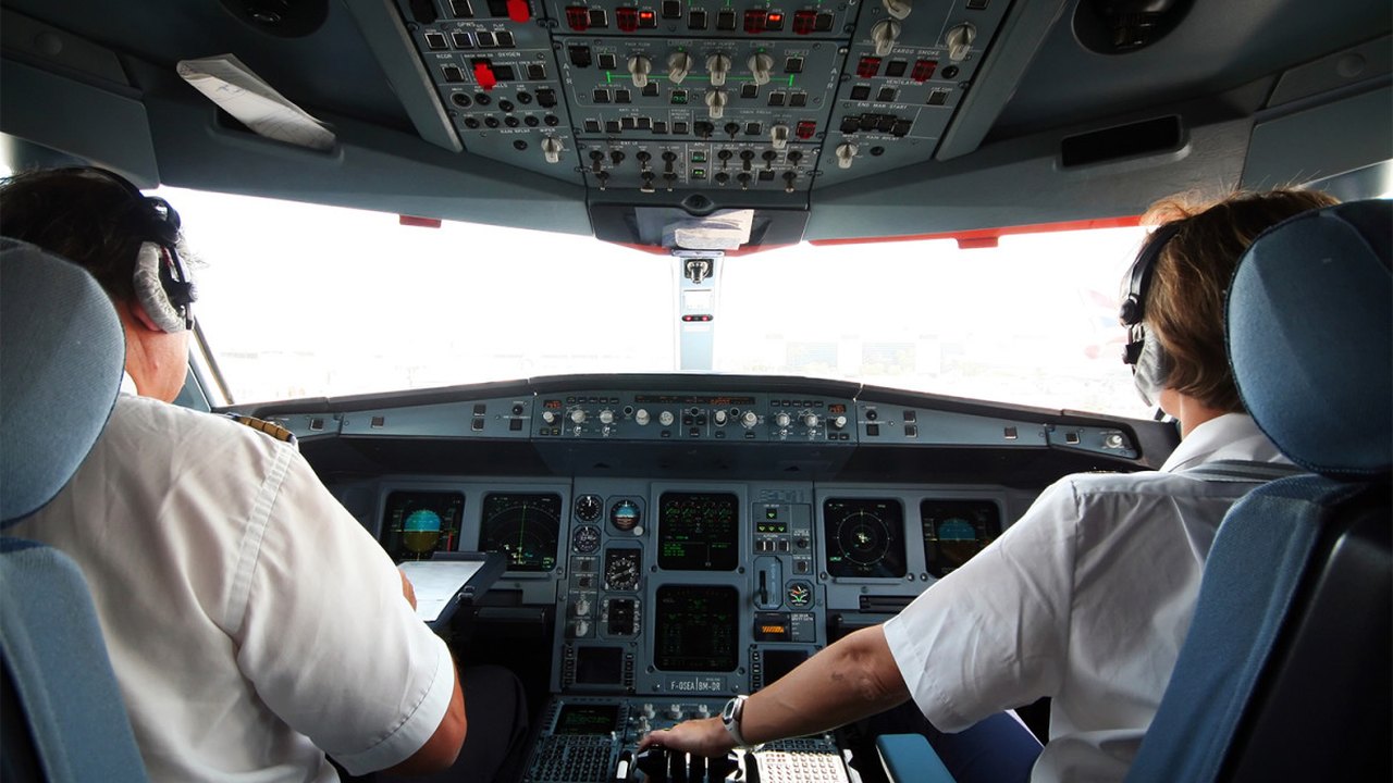 Pilotos começam a voltar às cabines