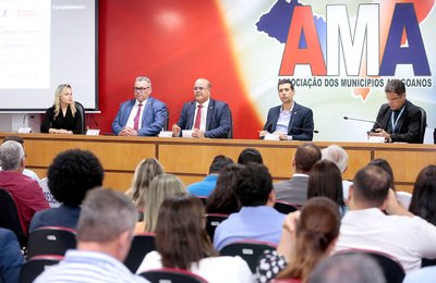 Presidente do TJAL sensibiliza prefeitos sobre o Moradia Legal