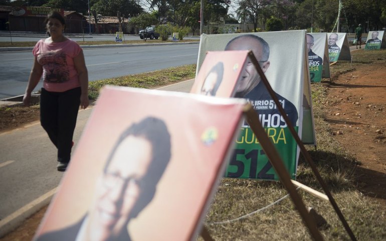 Justiça Eleitoral recebe 68 mil denúncias de propaganda irregular