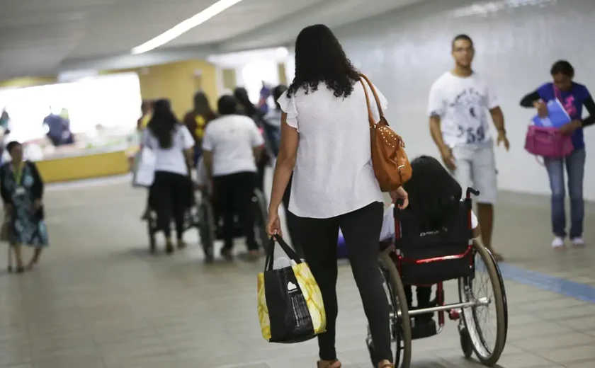Governo estima cortar 670,4 mil beneficiários do BPC em 2025 com pente-fino