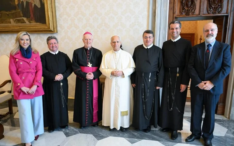TV Aparecida é recebida pelo Papa Leão XIV em audiência no Vaticano