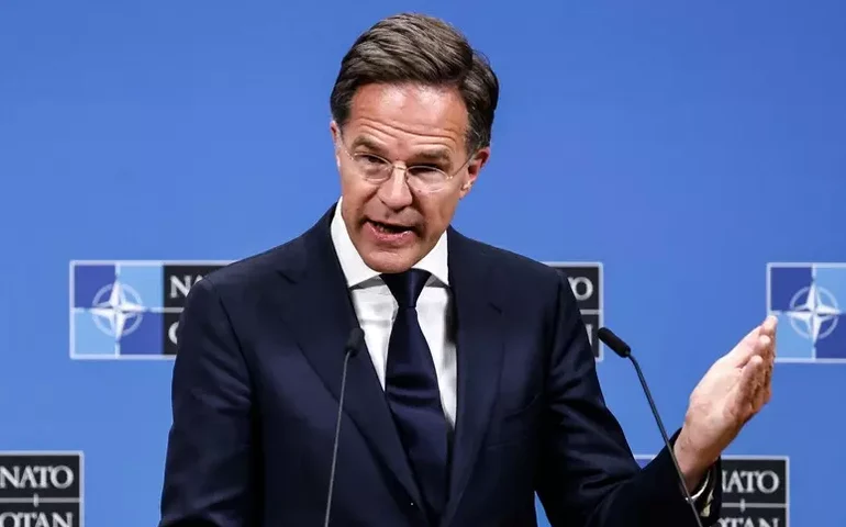 Rutte chama de 'perigoso' episódio de drones russos na Polônia
