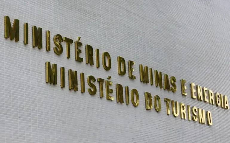 Portaria do MME estabelece diretrizes para leilão de reserva de capacidade