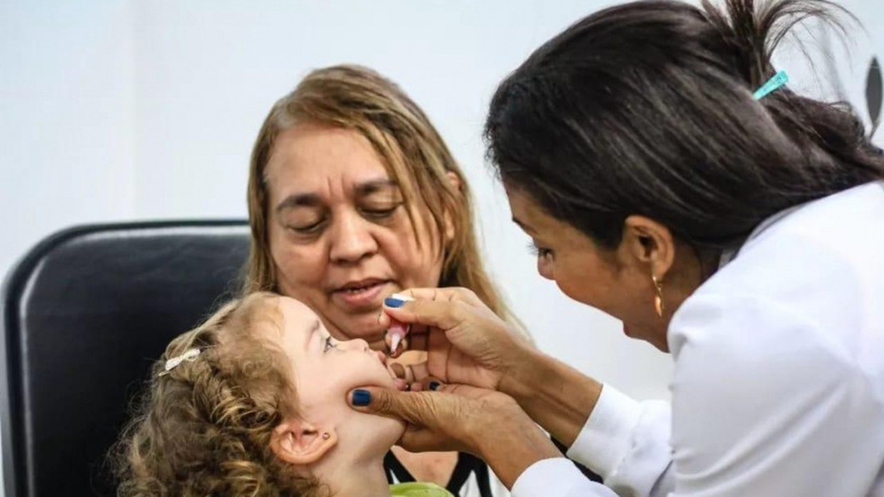 Vacinação oral contra poliomelite será aplicada em nove Unidades de Referência do Município