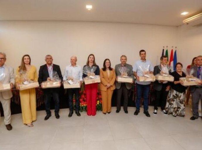 Presidente da AMA participa de Jornada Itinerante da Escola de Contas