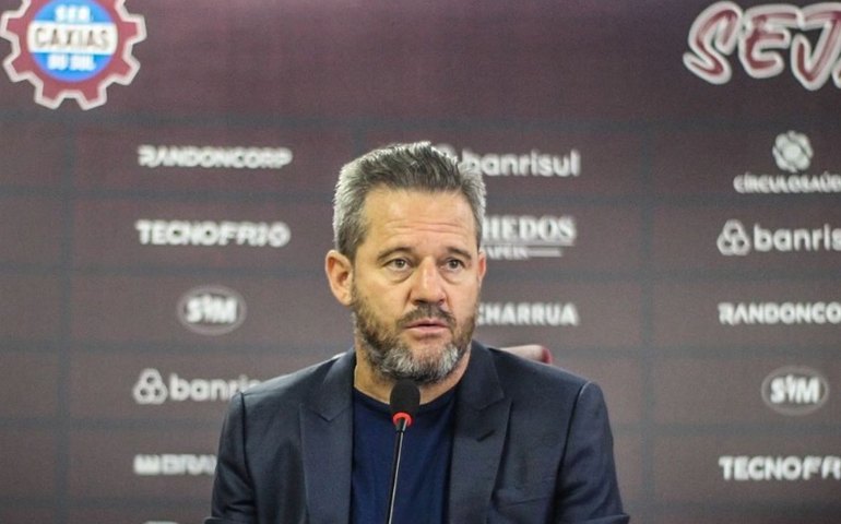 Argel Fuchs, técnico do Caxias, é contra poupar jogador: 'Quando morrer, vai descansar'