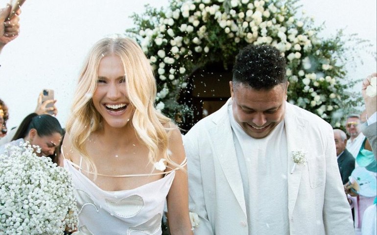 Ronaldo e Celina Locks se casam em Ibiza em cerimônia religiosa: 'Semana de comemorações'