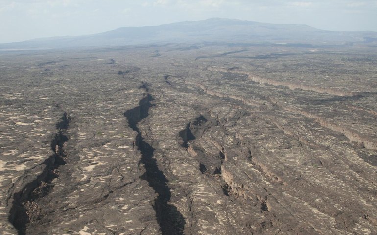 África se dividirá mais rápido do que o esperado, criando novo oceano, dizem cientistas