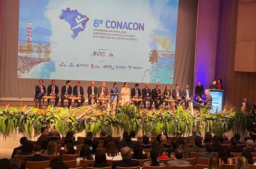 Membros do TCE/AL participam da abertura do 8º Conancom, em Maceió