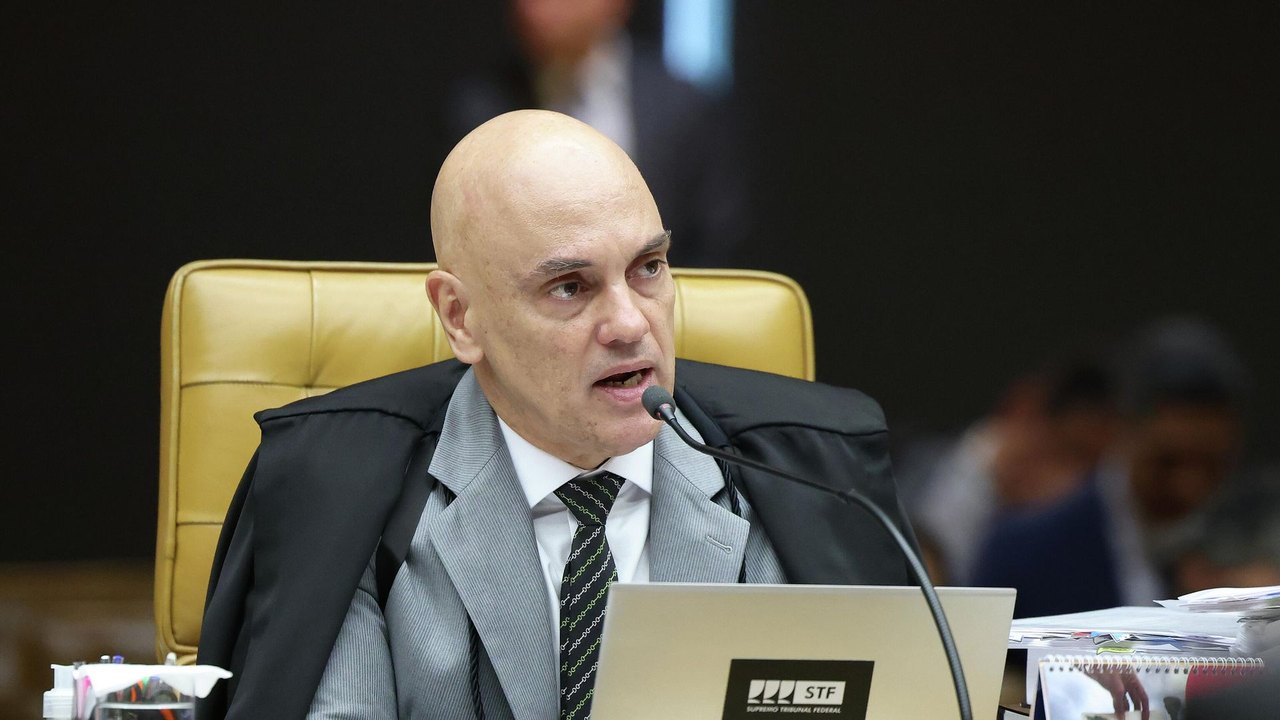 Moraes pede a Fachin ação contra Mendonça por abuso de autoridade e improbidade administrativa