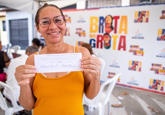 Pré-inscrição na CNH Social leva perspectiva de mudança a moradores de grotas