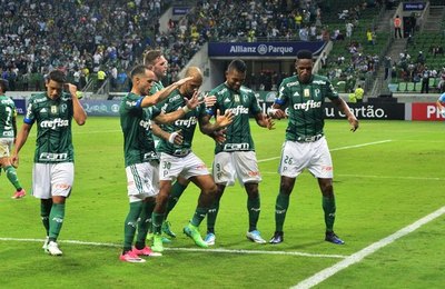 Fácil: atual campeão, Palmeiras estreia com goleada sobre o Vasco