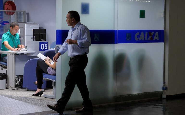 IFI revê crescimento do PIB, mas alerta para riscos fiscais