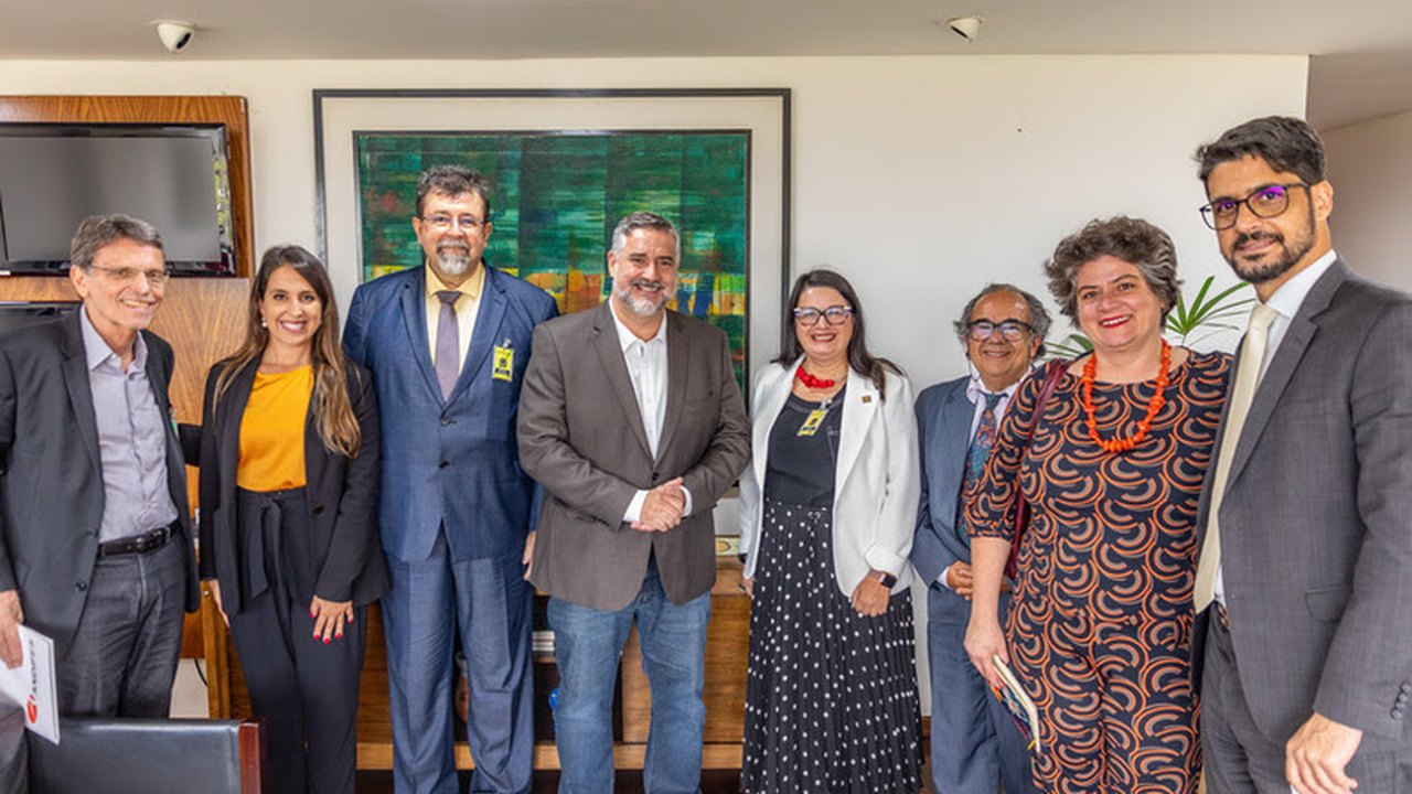 Ministro Paulo Pimenta trata sobre parceria entre Rede IFES de Comunicação Pública, Educativa e de Divulgação científica com a EBC e o Governo Federal