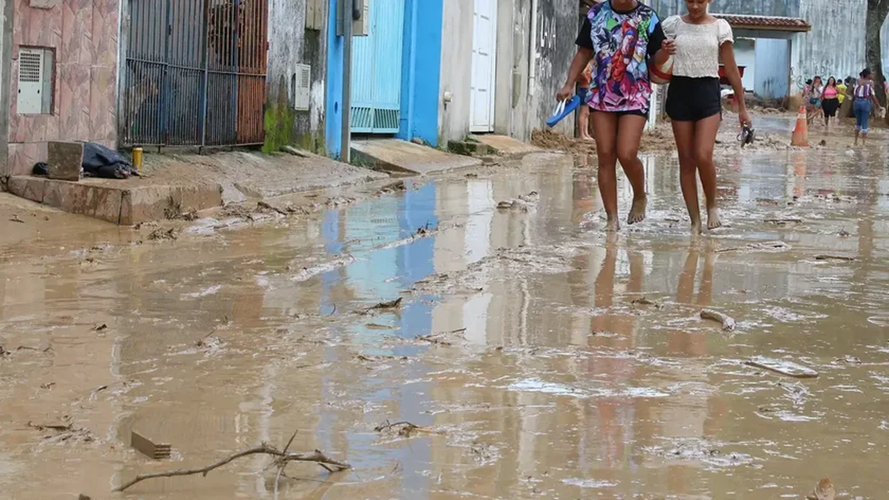 Temporada de enchentes de verão: as cidades aprenderam a se preparar?