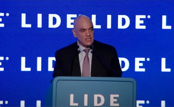 Alexandre de Moraes durante discurso Alexandre de Moraes durante discurso