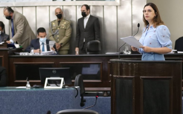 Jó Pereira analisa tramitação do projeto de lei que revisa o PCCS da Educação