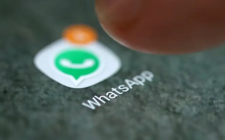 Hackers iranianos atacaram contas do WhatsApp de funcionários de Biden e Trump