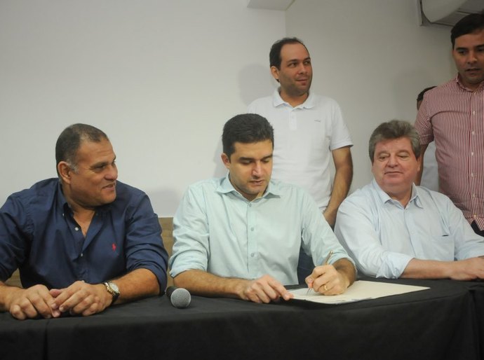 Maceió: Prefeito Rui Palmeira sanciona o Projeto Domingo É Meia