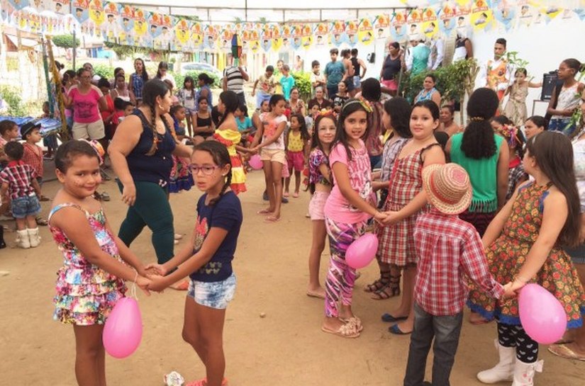 Vila São Francisco promove arrasta-pé, concurso e distribuição de prêmios