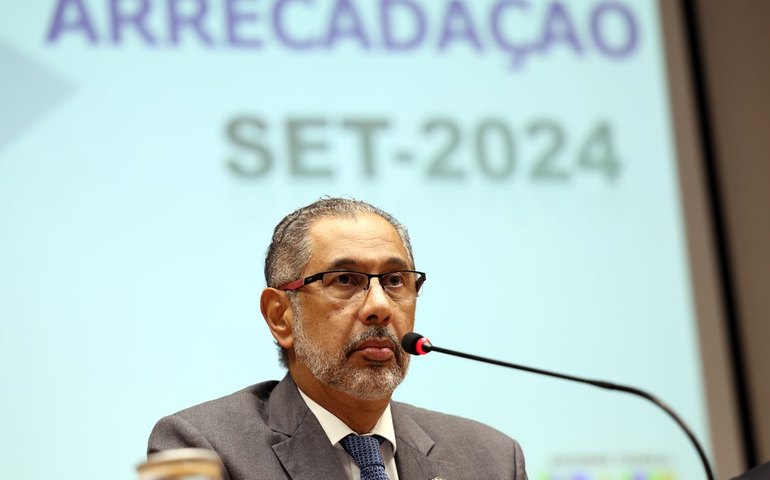 Arrecadação federal de 2024 ultrapassa R$ 2 trilhões até outubro