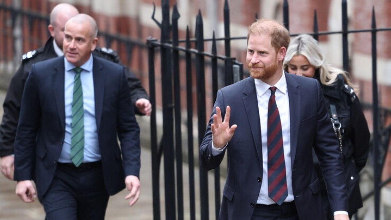 Harry e Elton John deverão desembolsar milhões após perder processo