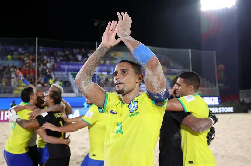 Brasil chega à decisão da Copa do Mundo de beach soccer