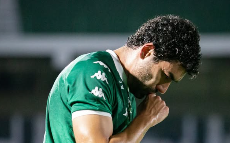 Bruno Mendes acerta com Vila Nova e deixa o Guarani após ano frustrante