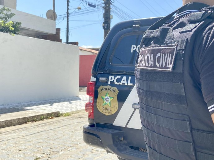 Homem é preso em flagrante por feminicídio em Arapiraca