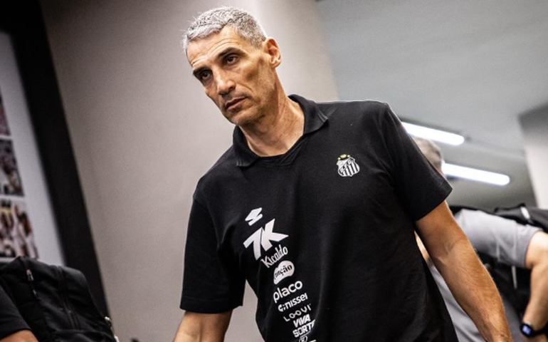 Vojvoda elogia volta de Neymar, mas não garante presença contra o Palmeiras