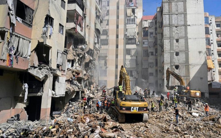 Israel e Hezbollah trocam ataques após bombardeio que matou mais de 30 pessoas em Beirute