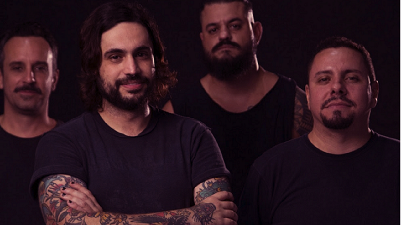 Roqueiros do Faca Preta sobem single “Coragem”