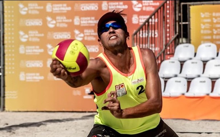 Jogador é alvo de ataques homofóbicos em etapa do Circuito Brasileiro de Vôlei de Praia