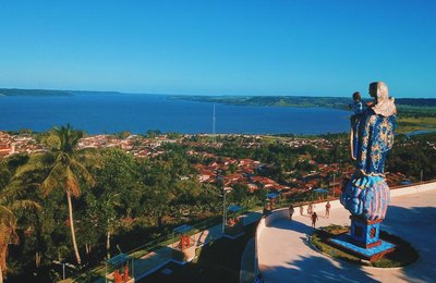 Pilar participa de painel com ministra do Meio Ambiente em encontro da Associação de Municípios, em Brasília