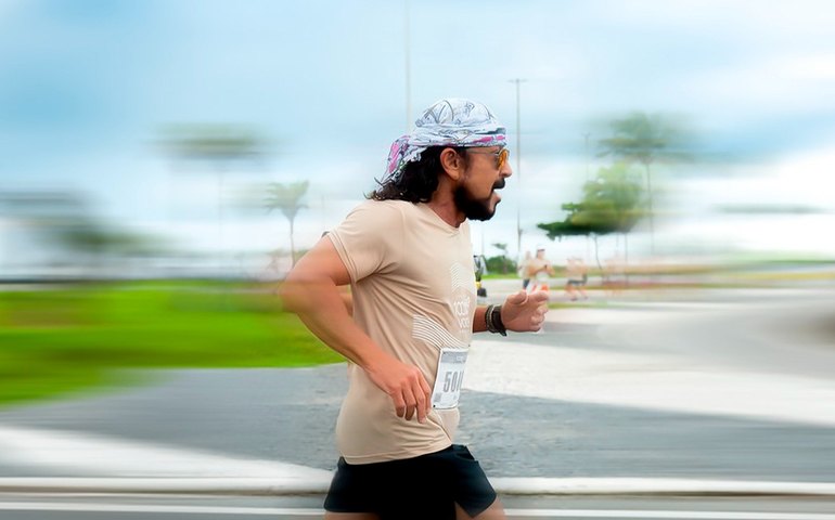 Professor da Academia do Povo orienta preparação para a Corrida 100% Você