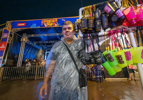 Ambulantes reforçam a renda com programação no Polo de Fernão Velho