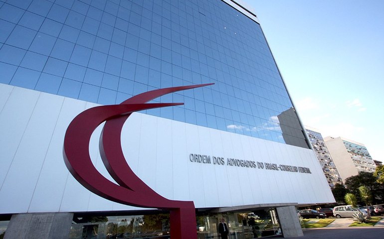 Lei insere punição por assédio sexual ou moral no Estatuto da Advocacia