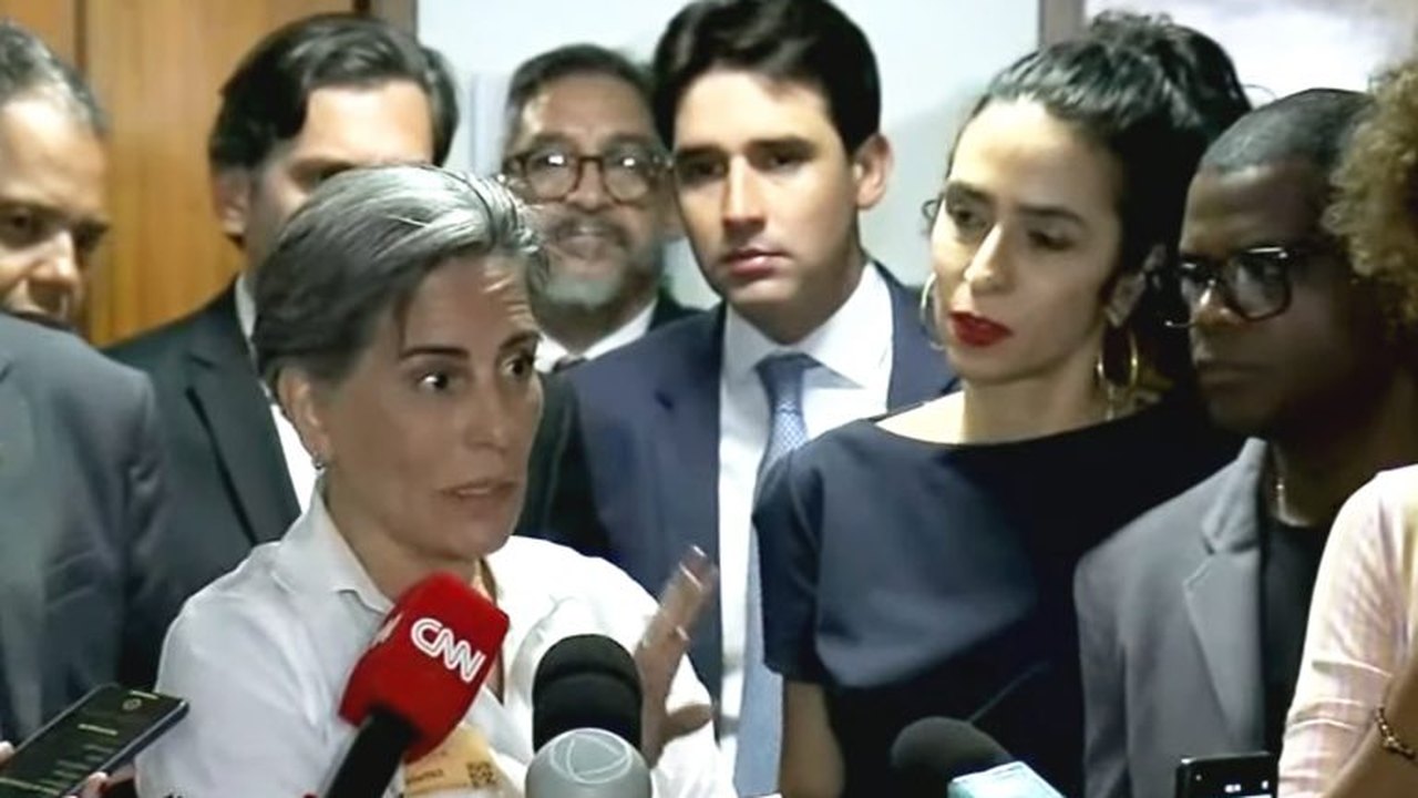 Artistas pedem proteção a conteúdos jornalísticos e culturais no PL das Fake News